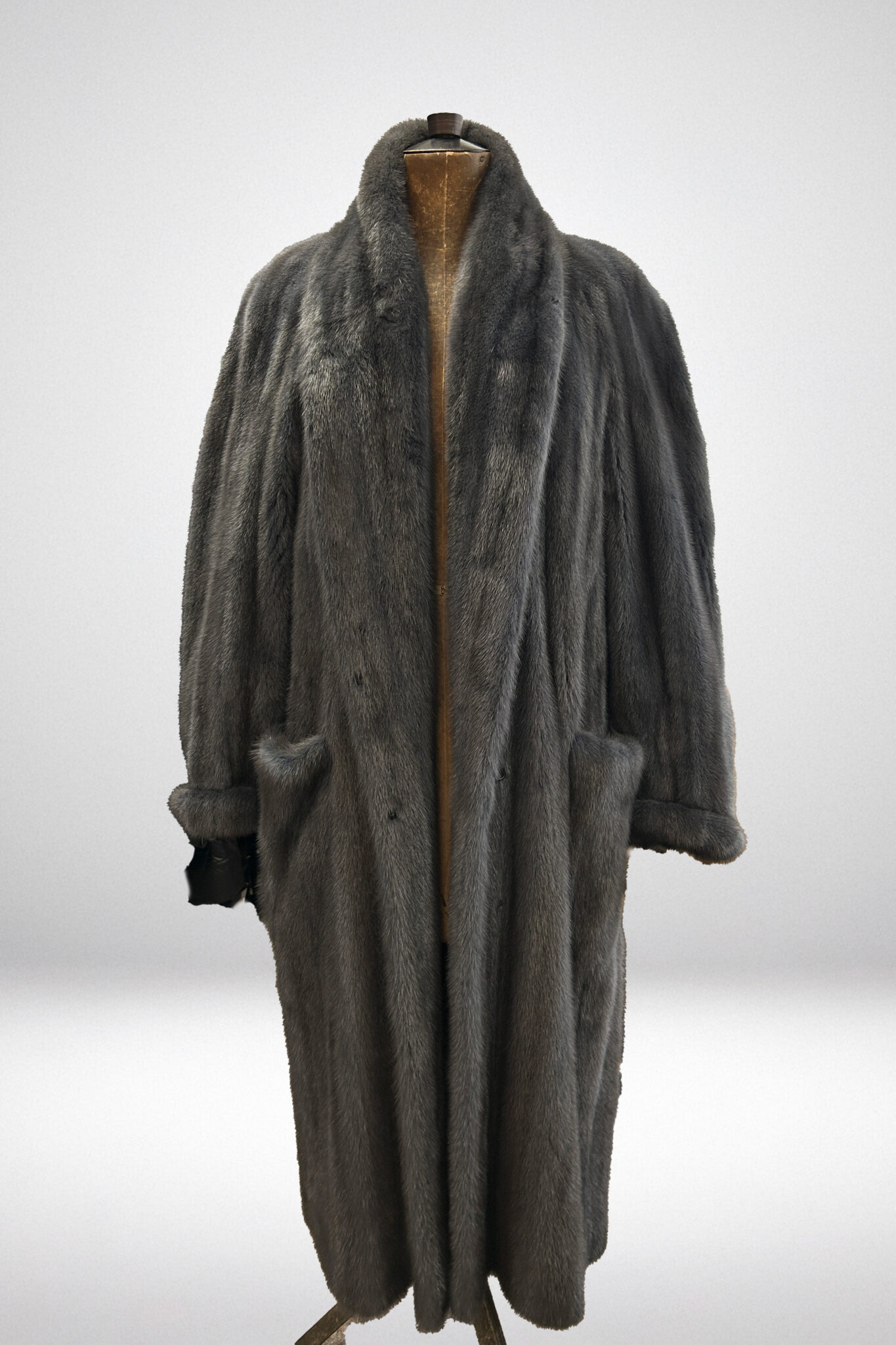 Pre-owned Fur — Furs of Mayfair
